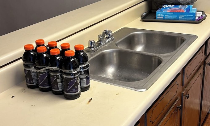 Monroe Apartment | Cozy studio with AC WiFi Towels, Shampoo etc also included.