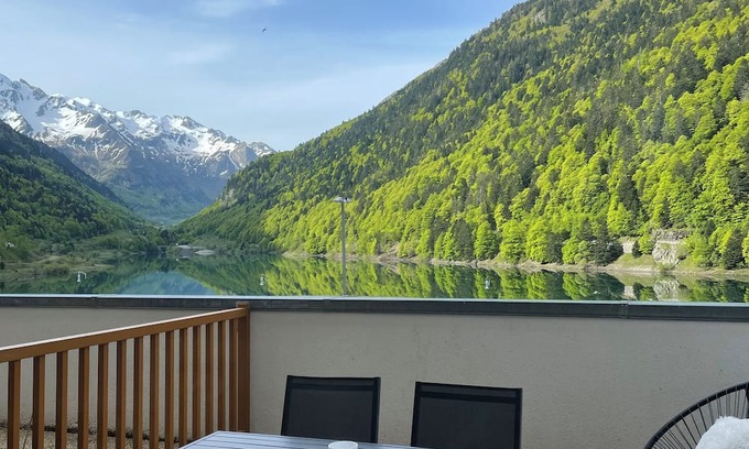 Gabas Apartment | Apartment with terrace overlooking Lake Fabrèges, sleeps 4
