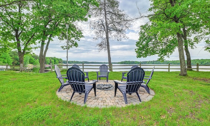 Merrillan House | Wisconsin Home w/Dock on Lake Arbutus!