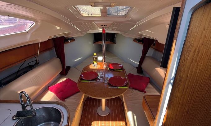 Rochefort Boat Rental | Location Nuitée sur Bateau