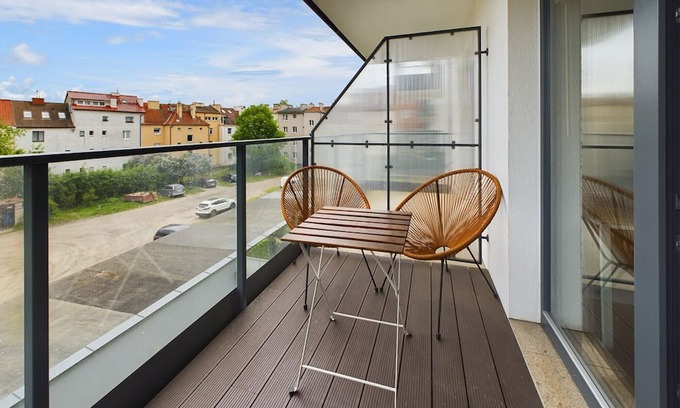 Zaspa Apartment | Gdansk Apartment for 2 People by Renters