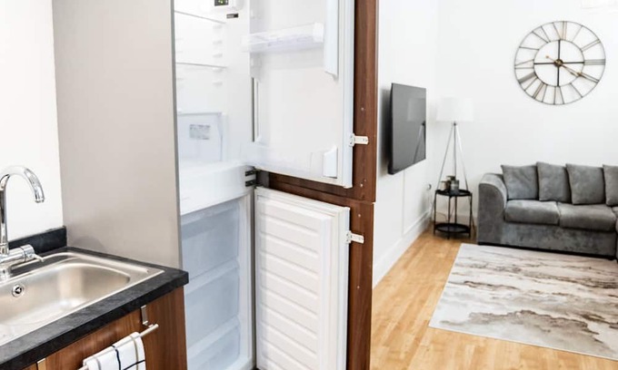 St George's Quarter Apartment | Affluxi - Westminster Chambers Delux - Sleeps 4