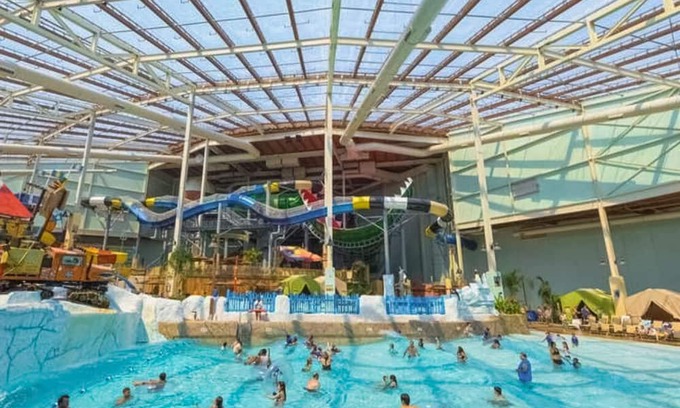 Tafton House | Luxurious home w/in home theater, entertainment & hot tub