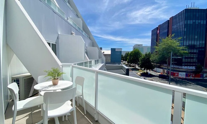 Claudelands Apartment | Luxury, open plan living await you in the heart of Hamilton’s CBD.