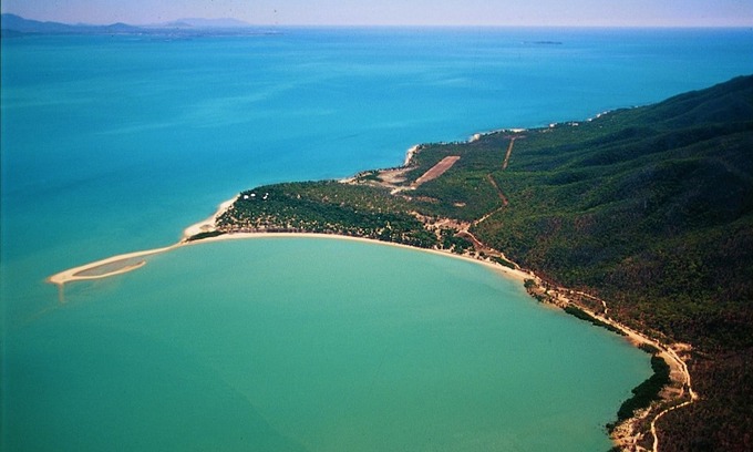 Cape Gloucester House | UNIT 1 SUNSET BEACH BUNGALOWS CAPE GLOUCESTER, ABSOLUTE BEACH FRONT