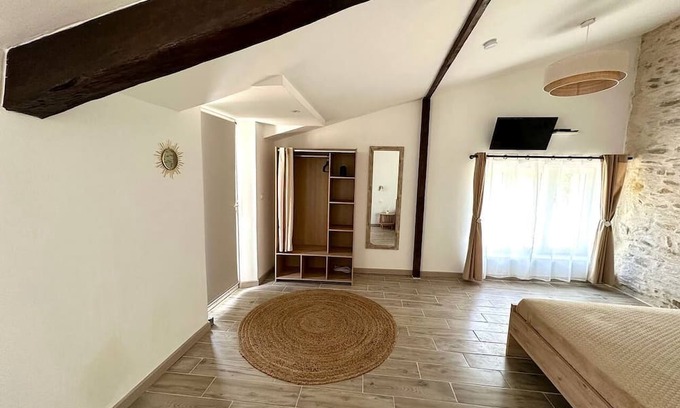 Le Busseau Bed & Breakfast | Chambres D'hôtes ''sous L'ombre DES Mimosas''