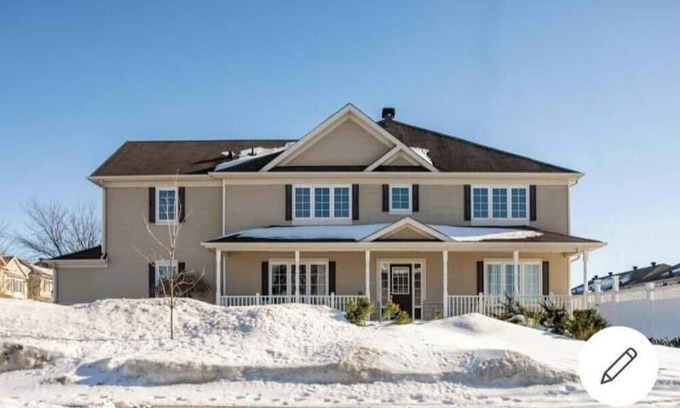 Ottawa Division House | Mannys place