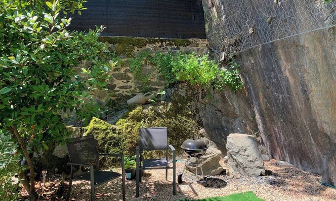 Gagnac-sur-Cere House | Peaceful 3-bedroom home with patio and river view!