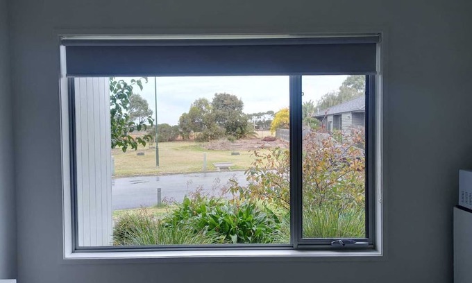 Warrnambool Apartment | COSY ROOM WITH STORE