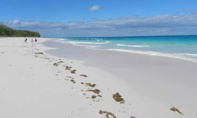 Governor's Harbour Cottage | Centrally located, budget friendly cottage across of GHB airport.