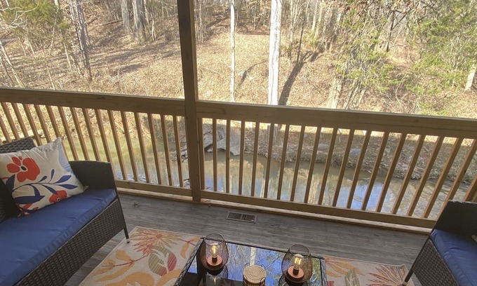Arcadia House | A serene hideaway nestled by the babbling brook and only minutes to downtown!