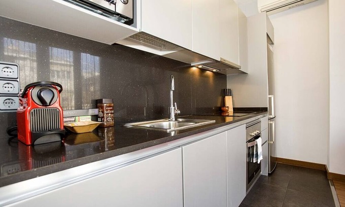 Barcelona Apartment | POBLE NOU LOFT LIVING with ROOF TERRACE Ref MRHAG