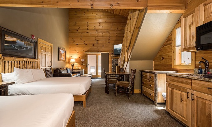 McHenry Cabin | Mountainside Loft Cabin 46L-Dog Friendly