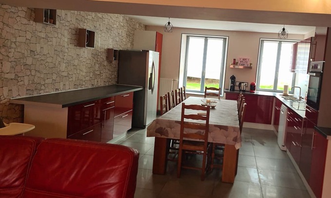 Lahayville House | Gîte à la Campagne "aux Ptits Cabris"