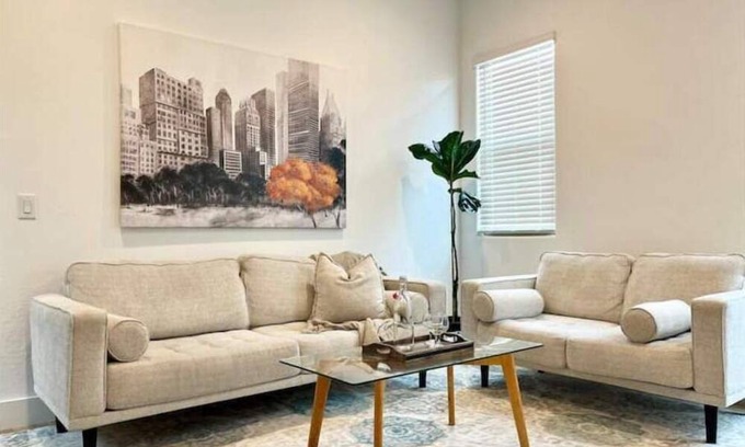 Laveen Village Apartment | Beautiful Casita with Mountain Views. 15 to 20 min from the airport