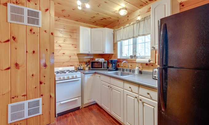 Weirs Beach Cabin | Laconia Cabin Rental < 1 Mi to Lake Winnipesaukee!