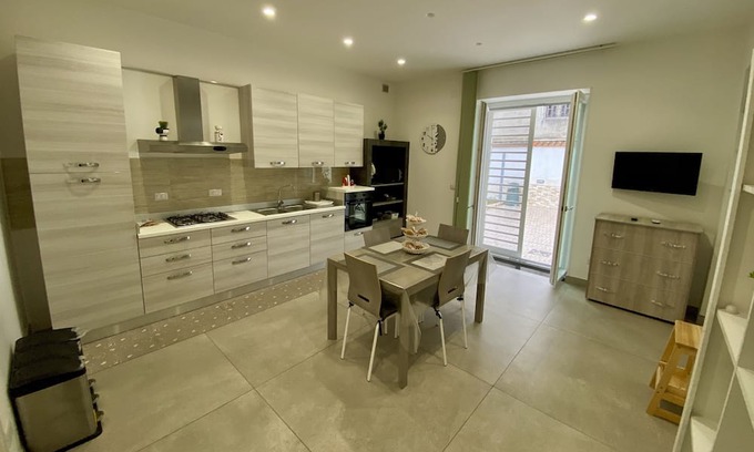Frattaminore House | Appartamento Casa Crispino Piano Terra per 3 Persone