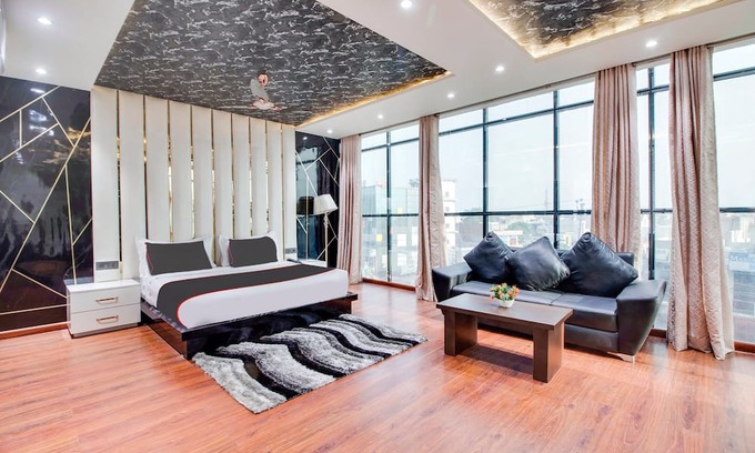 Bareilly Hotel | Collection O Hotel Amber Heights