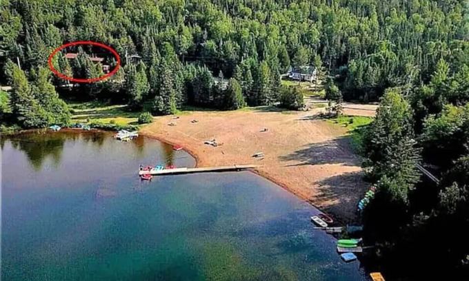 Sainte-Lucie-des-Laurentides Ski Chalet | Le Alesund, Spa Privé + Plage Avec Embarcations