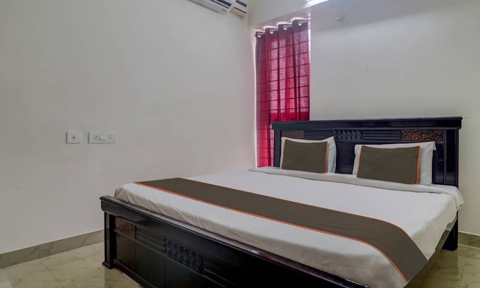 Manikonda Hotel | Super Collection O Gachibowli