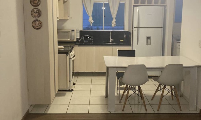 Afonso Pena Apartment | Lugar recém Pintado e piso novo. Já com roupas de cama e toalhas. Uma vaga !
