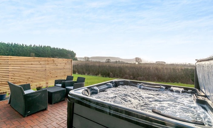 Guisborough Cabin | 2 bedroom accommodation in Guisborough