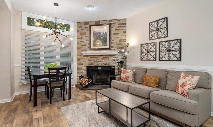 Wintergreen Condo | Laurelwood 24 with Wintergreen Advantage
