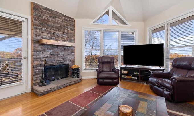 Nellysford Condo | Shenandoah Ridge 13 with Wintergreen Advantage