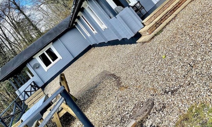 Oakfordbridge Cabin | Tranquil Cabin in the Woods with Spectacular Views