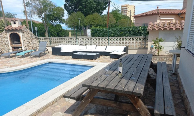 Bon Relax House | Villa Sant Pere Pescador, 4 bedrooms, 10 persons