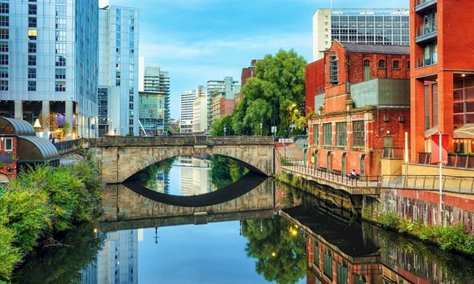 Manchester House | Pass the Keys | 5 Min Walk & Free Parking Coop Live and Ethiad Arena