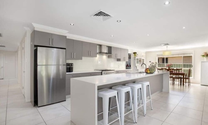 Armidale House | Entire House - Outrageously Clean !!!!