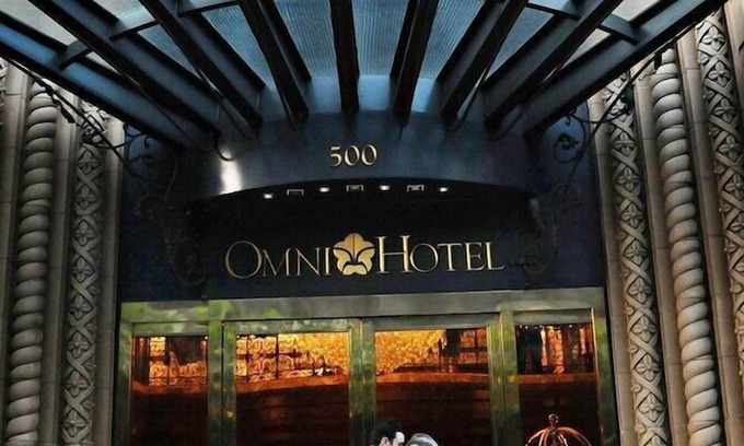 Financial District House | King Room at a 4.5⭐️ Hotel