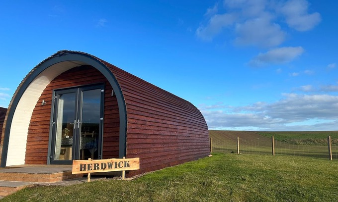 Eyemouth Cabin | Milldown Glamping