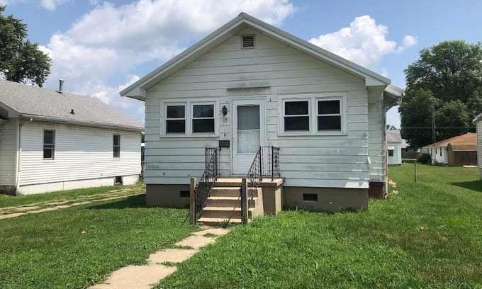 Robinson House | Efficient 3-BR home in Robinson - near Main St