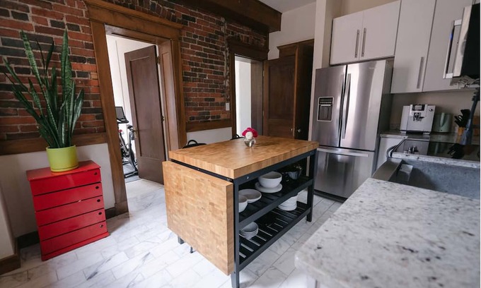 Old Northside Condo | Downtown Indy, Old Northside Condo