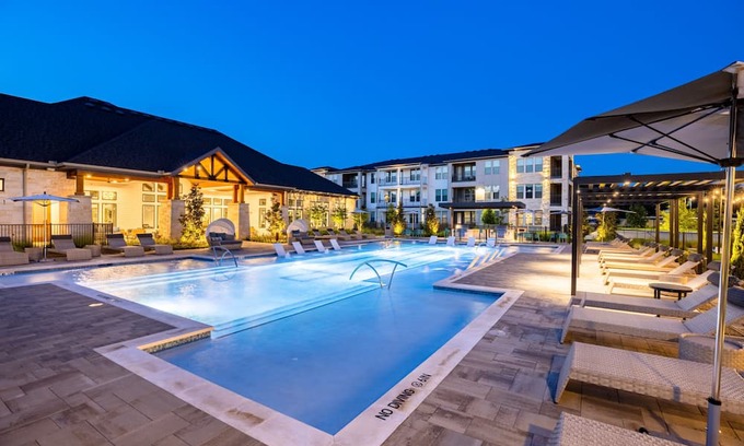 Magnolia Apartment | Spacious 1BR Apt with pool and gym