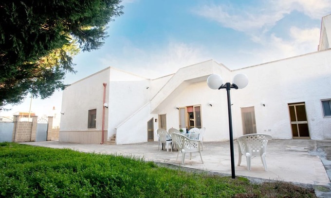 Torre Lapillo Villa | Villa Estrela | on the beach of Torre Lapillo