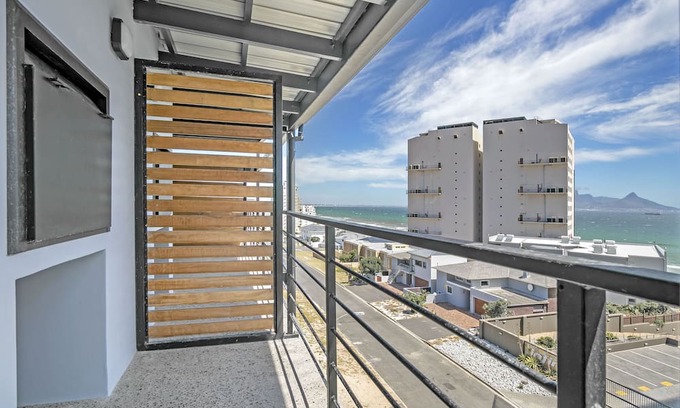 West Beach Apartment | Manhattan One Bed 6 - One Bedroom Apartment, Sleeps 2