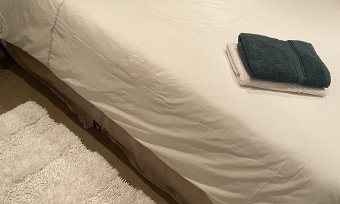 Chelsea Riverside Apartment | En-suite in Chelsea