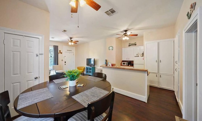 Galveston House | Creole House Unit 2