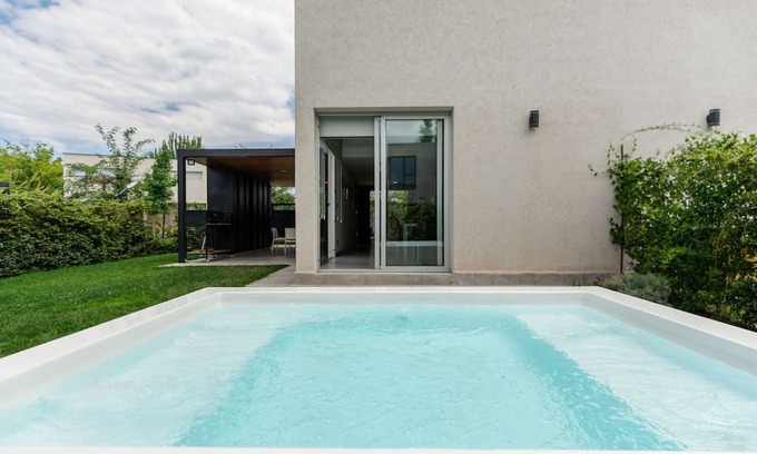 Chacras de Coria House | Elegante y Moderno Duplex en Chacras