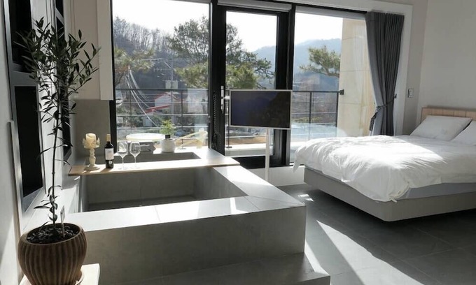 Seo House | FLANEUR