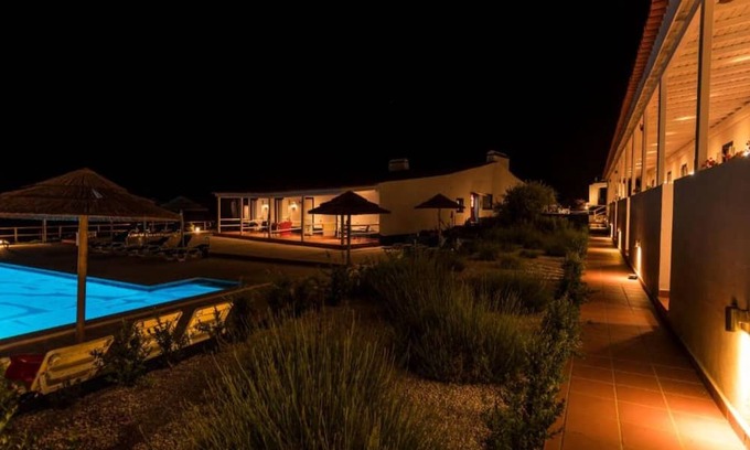 Alcacovas Apartment | Monte da Cabeça Gorda - Deluxe Double With Pool Access