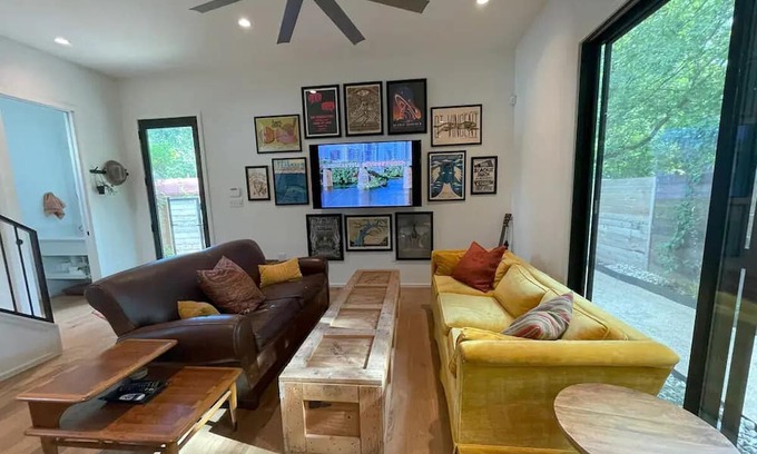 Holly House | Big East Austin house at Lake & close to DT