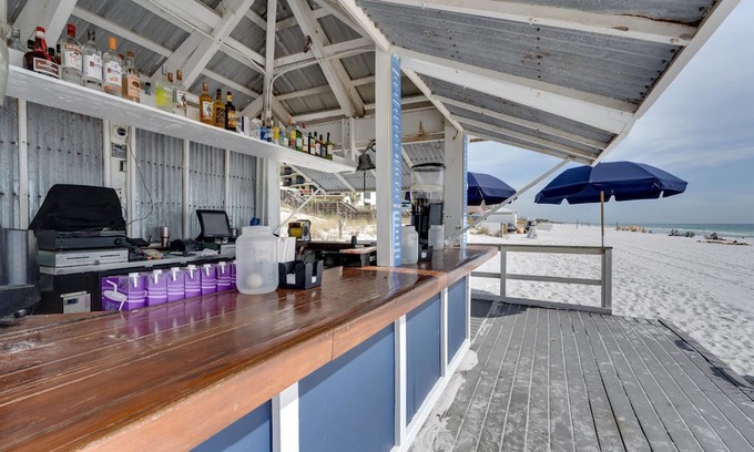 Sandestin Condo | Golf Course Vista Delight: Fully Furnished One-Bedroom Retreat with Scenic Views - Accommodates 4 Guests at Sandestin Golf and Beach Resort!