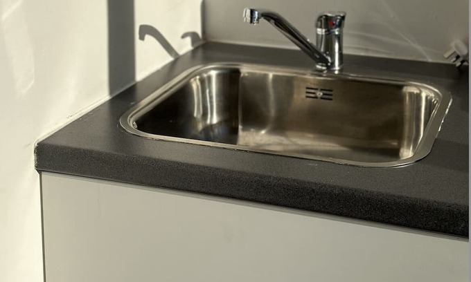 Southgate Apartment | Luxury Studio, Southgate Station