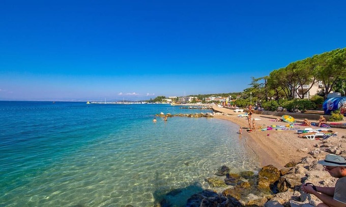 Marsici Apartment | One bedroom apartment with terrace Kremenići, Krk (A-21679-a)