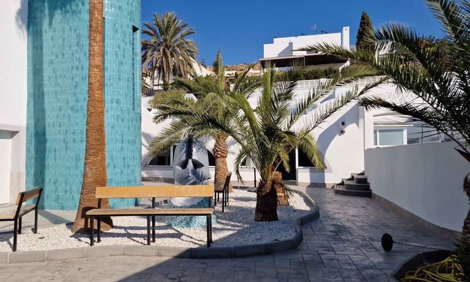 Almerimar House | Holiday Home 'Apartamento Gaviota 6' with Shared Terrace, Wi-Fi and Air Conditioning