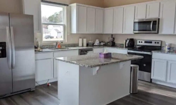 Raleigh House | 5 Bedroom Echo Friendly Homenn